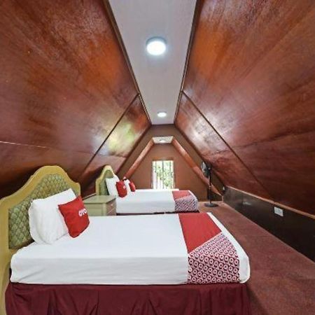Oyo 90642 Twin Mutiara Chalet & Homestay Jeli Exterior photo
