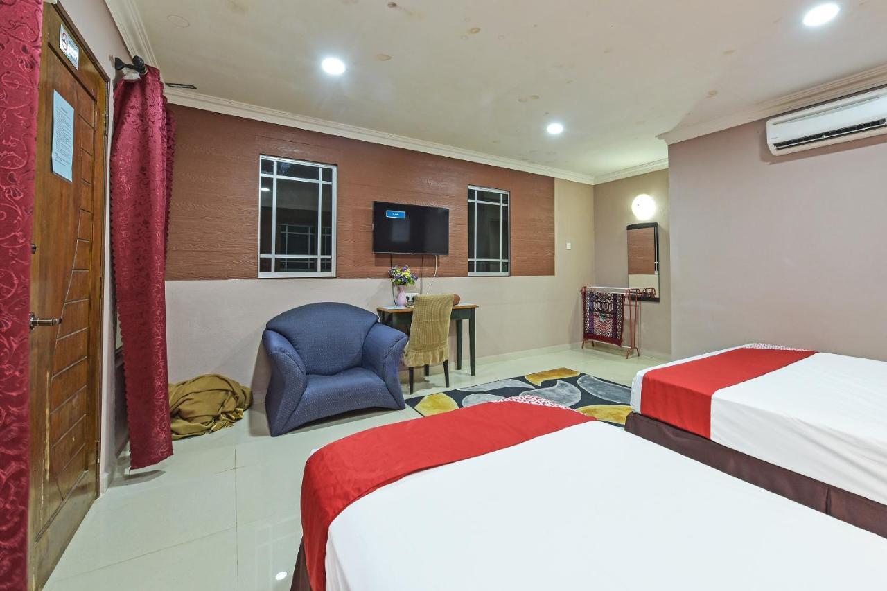 Oyo 90642 Twin Mutiara Chalet & Homestay Jeli Exterior photo