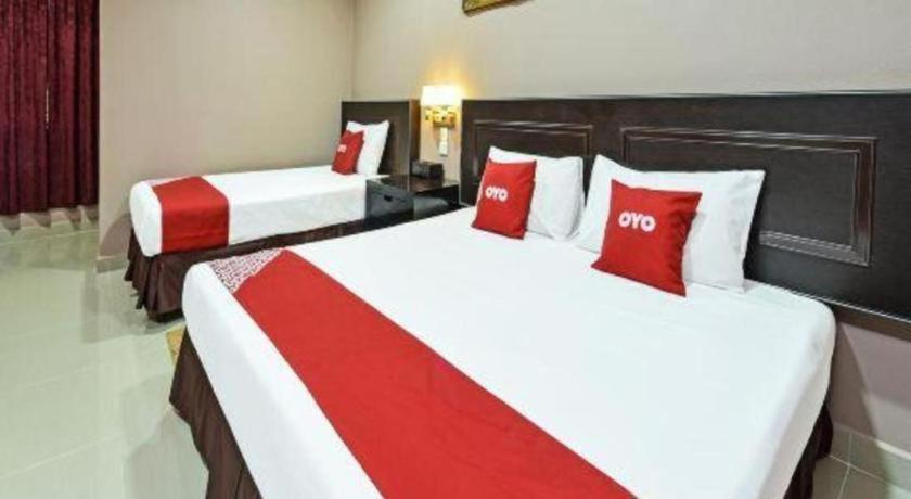 Oyo 90642 Twin Mutiara Chalet & Homestay Jeli Exterior photo